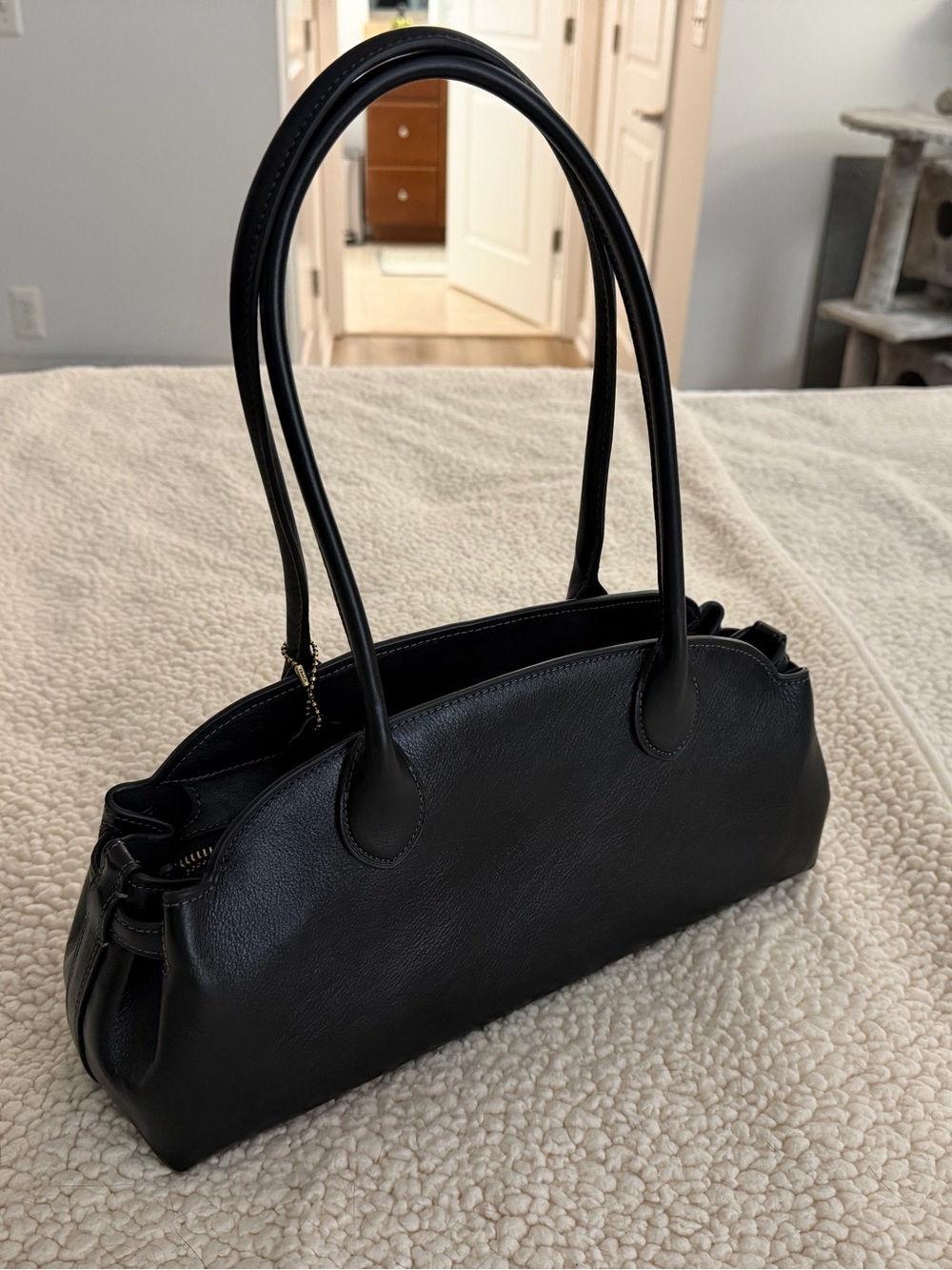 Coach Black Leather Shoulder Satchel - Picture 4 of 5